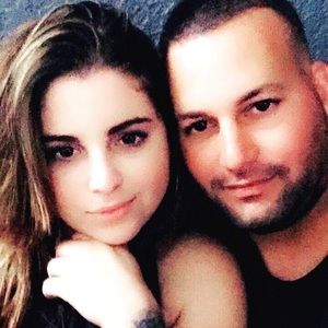 Meet your Posher, Angel cespedes